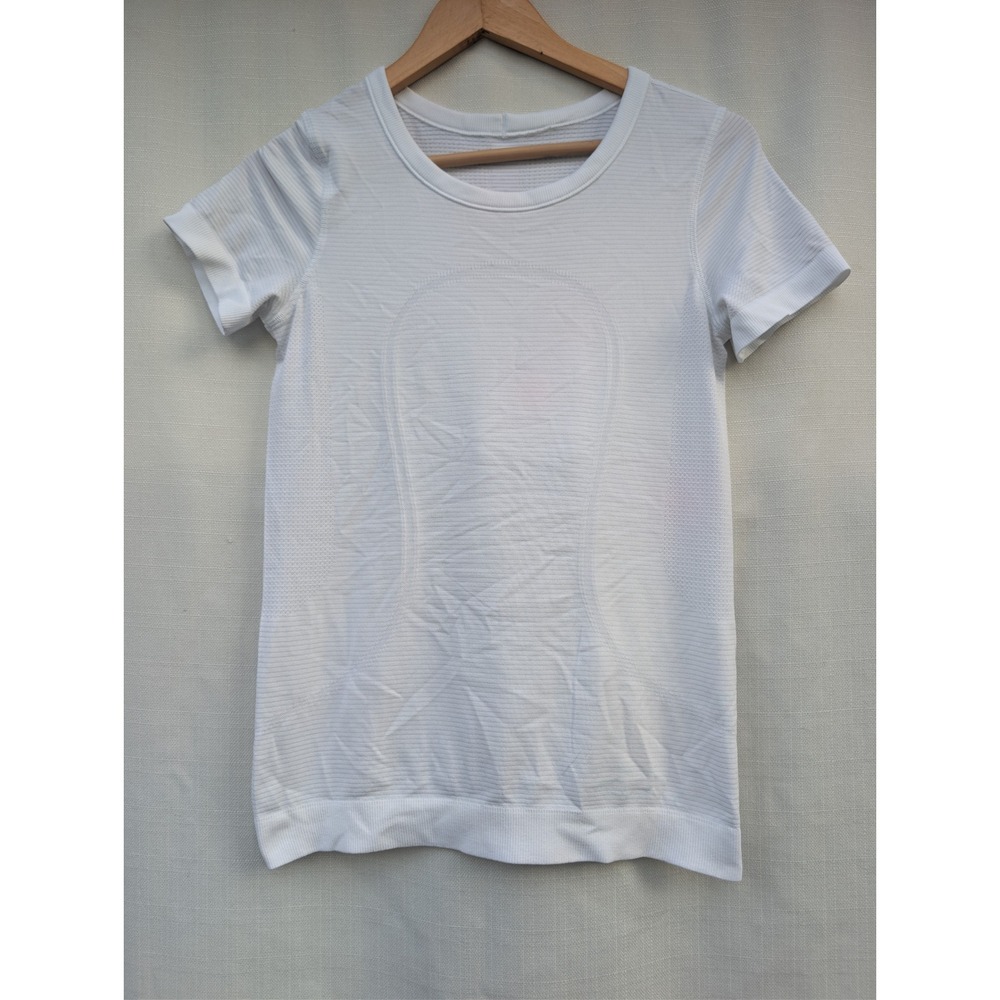 Lululemon Swiftly Tech Short Sleeve 2.0 White Mesh Venting Running Shirt‎ Womens